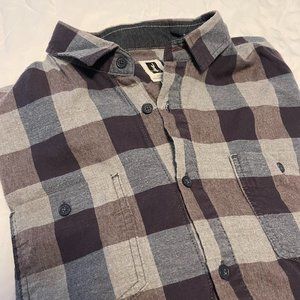 Howe Long Sleeve Flannel Plaid Flannel Button Down Shirt